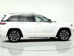 2023 Grand Cherokee Thumbnail 3