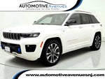 2023 Grand Cherokee Thumbnail 23