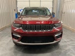 2022 Grand Cherokee Thumbnail 2