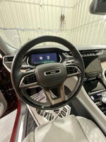 2022 Grand Cherokee Thumbnail 9