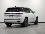 2024 Grand Cherokee Thumbnail 3