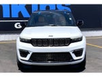 2023 Grand Cherokee Thumbnail 3