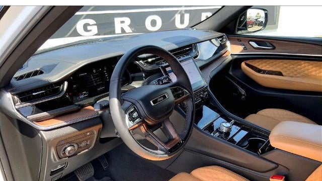 2023 Jeep Grand Cherokee Summit 4xe
