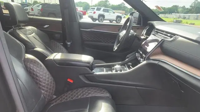 2023 Jeep Grand Cherokee Summit 4xe