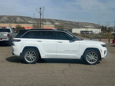 2022 Jeep Grand Cherokee 4X4 Summit 4XE 4DR SUV