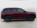 2023 Grand Cherokee Thumbnail 5