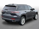 2022 Grand Cherokee Thumbnail 7