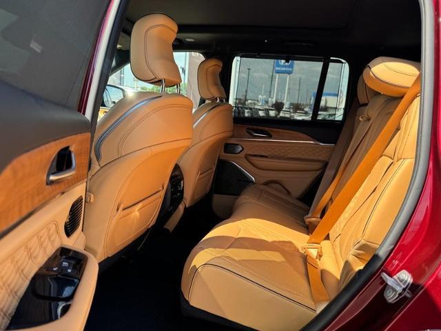 2024 Jeep Cherokee - $39,200
