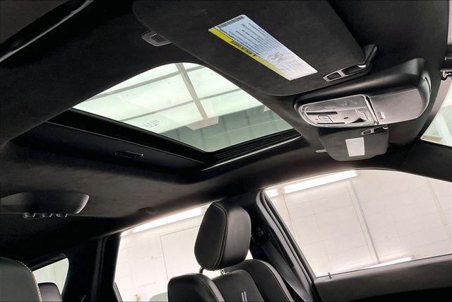 2023 Dodge Durango - $38,990