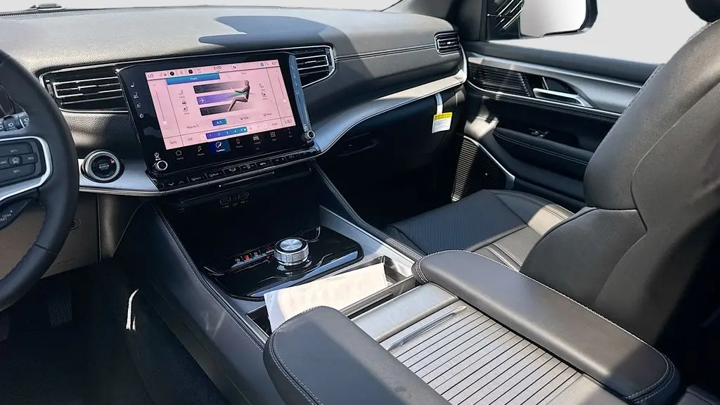 2026 Jeep Grand Wagoneer L Base