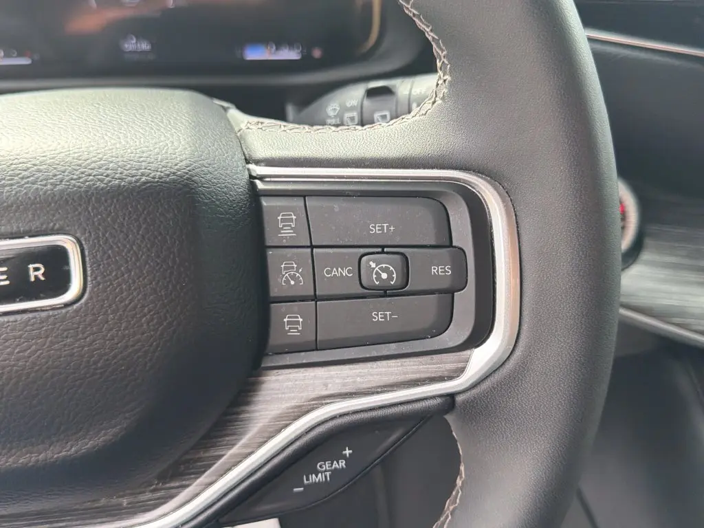 2024 Jeep Wagoneer L - $30,001