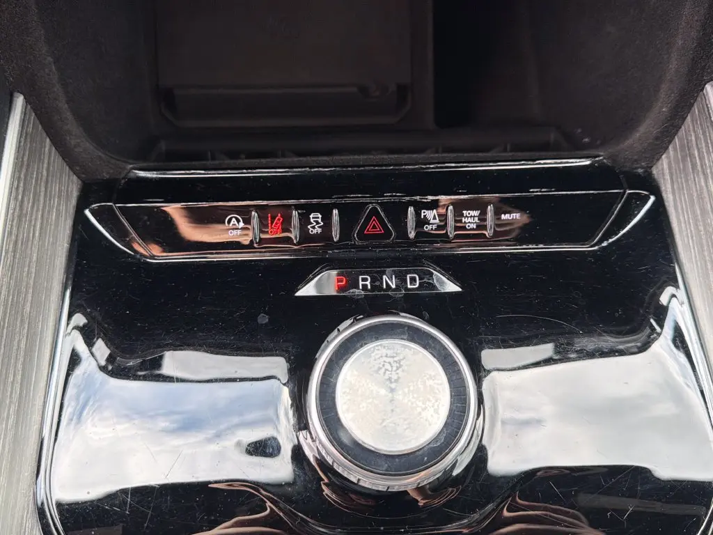 2024 Jeep Wagoneer L - $30,001