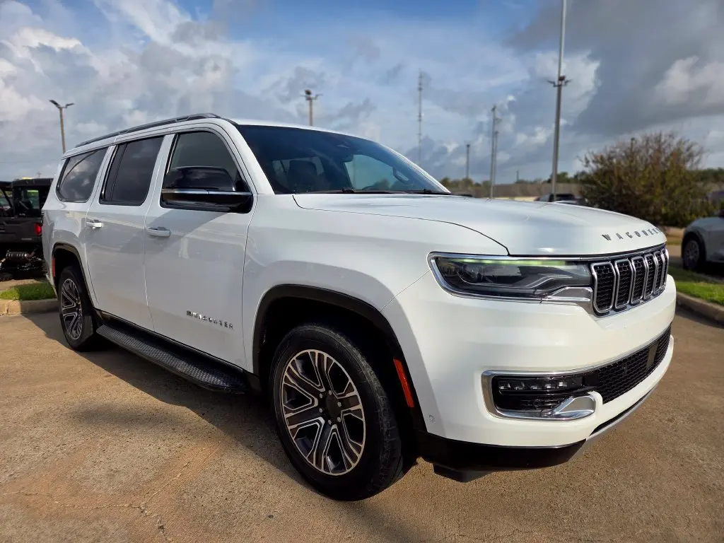 2024 Jeep Wagoneer L - $29,817