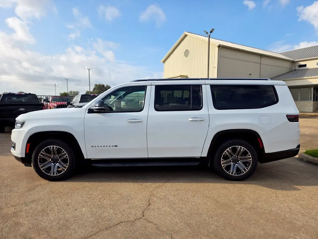 2024 Jeep Wagoneer L - $29,817