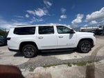 2024 Wagoneer L Thumbnail 2