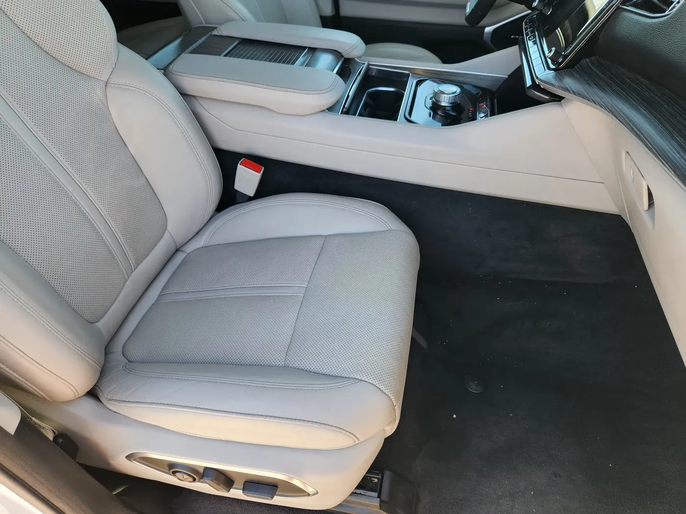 2024 Jeep Wagoneer L - $32,506