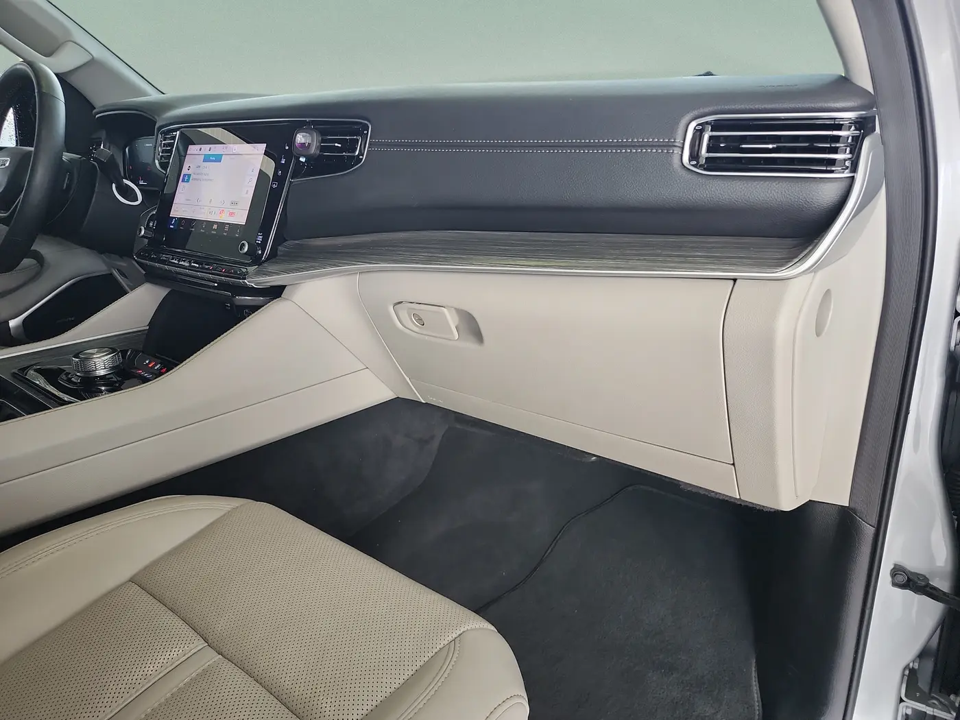2024 Jeep Wagoneer L - $28,700