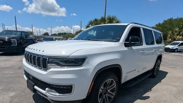 2024 Jeep Wagoneer L Carbide