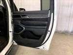 2024 Wagoneer L Thumbnail 23