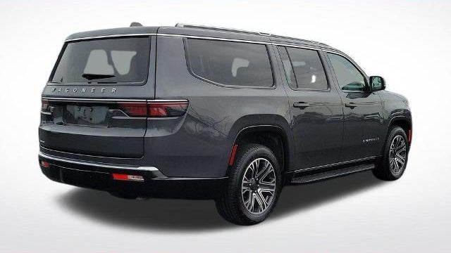 2023 Jeep Wagoneer L Base