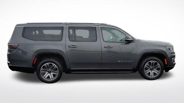 2023 Jeep Wagoneer L Base