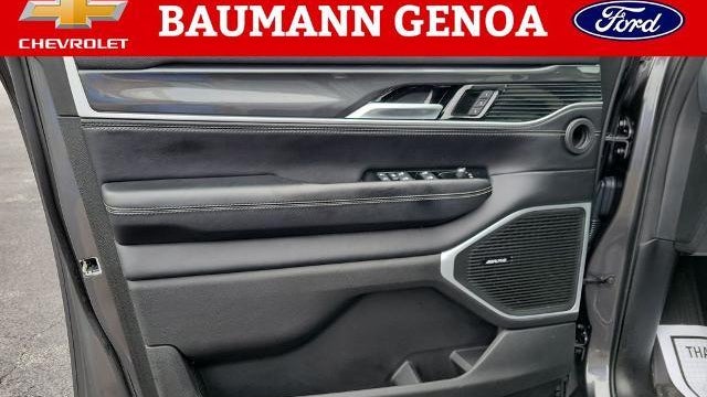 2023 Jeep Wagoneer L Base
