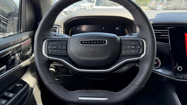 2024 Jeep Wagoneer L Base