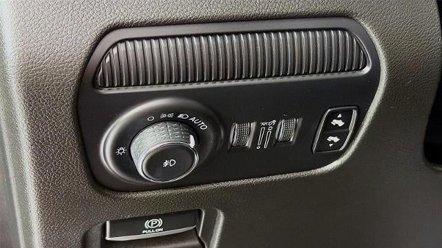 2024 Jeep Wagoneer L Base