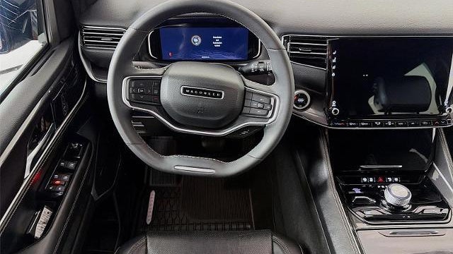 2024 Jeep Wagoneer L Base