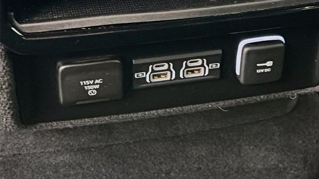 2024 Jeep Wagoneer L Base