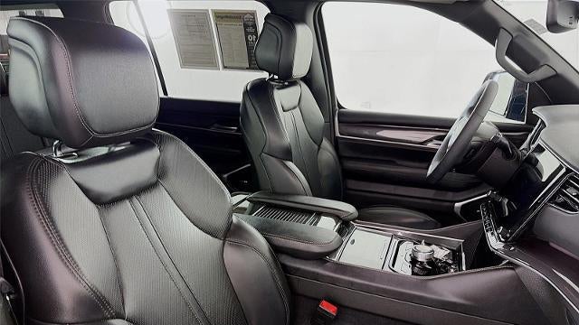 2024 Jeep Wagoneer L Base