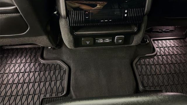 2024 Jeep Wagoneer L Base