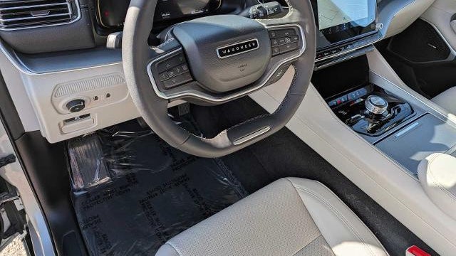 2025 Jeep Wagoneer L Base