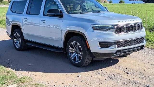 2025 Jeep Wagoneer L Base