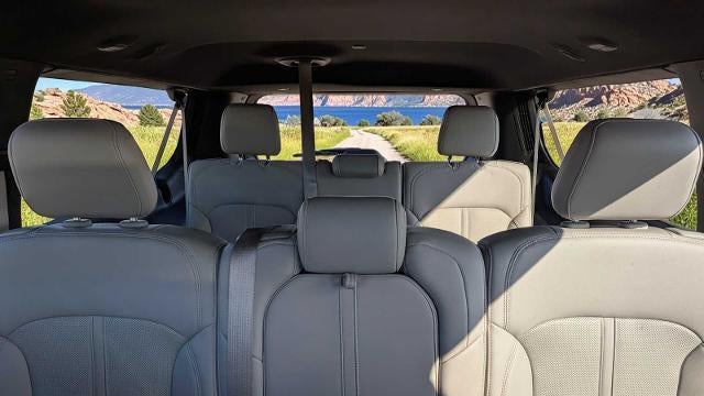 2025 Jeep Wagoneer L Base