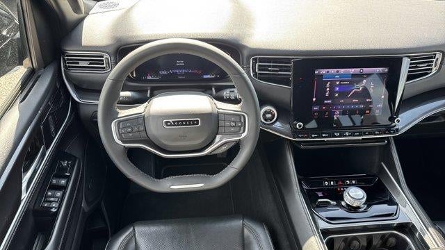 2023 Jeep Wagoneer L Base