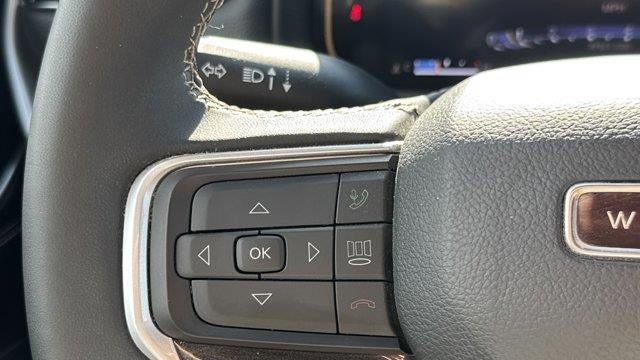 2023 Jeep Wagoneer L Base