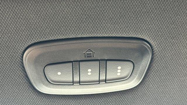 2023 Jeep Wagoneer L Base