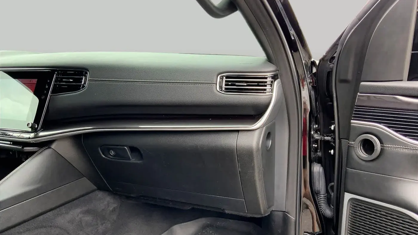 2023 Jeep Wagoneer L Base