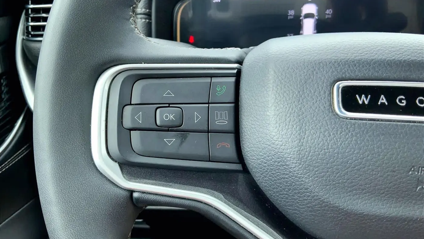 2023 Jeep Wagoneer L Base