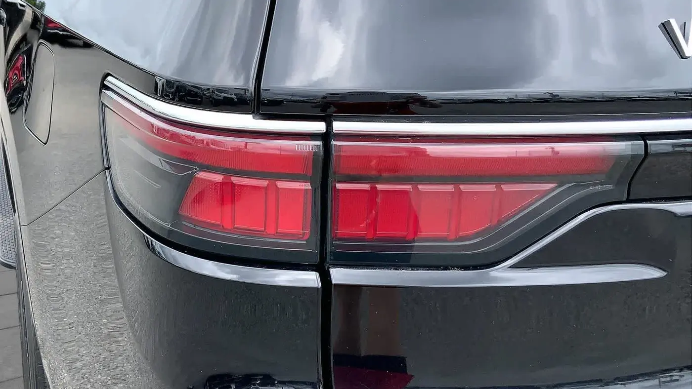 2023 Jeep Wagoneer L Base