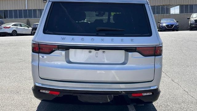 2024 Jeep Wagoneer L Base