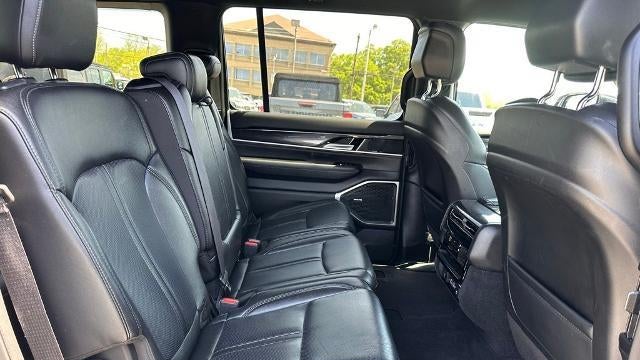 2024 Jeep Wagoneer L Base