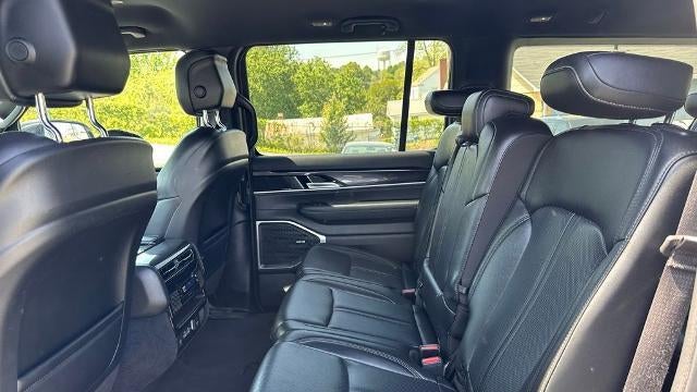 2024 Jeep Wagoneer L Base