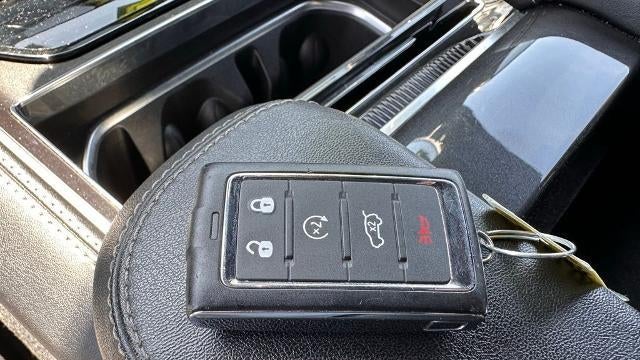 2024 Jeep Wagoneer L Base