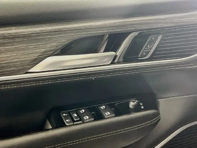 2024 Jeep Wagoneer L - $35,800