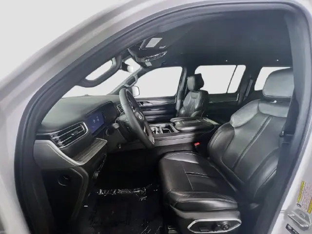 2024 Jeep Wagoneer L - $35,800
