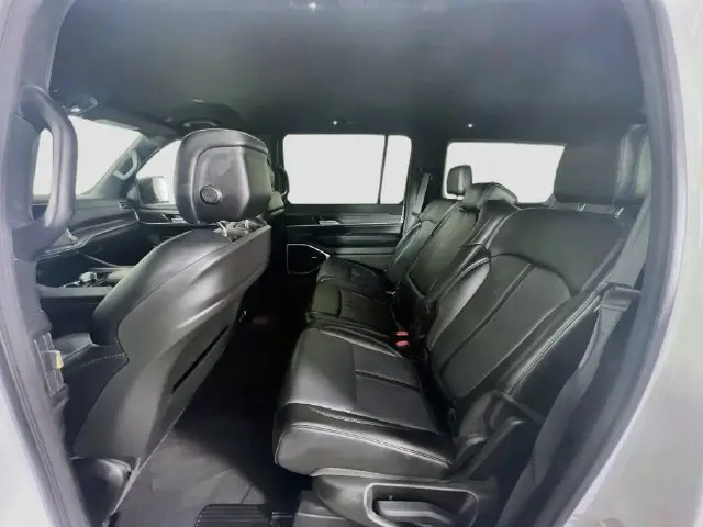 2024 Jeep Wagoneer L - $35,800