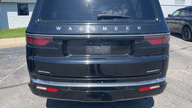 2023 Jeep Wagoneer L Carbide