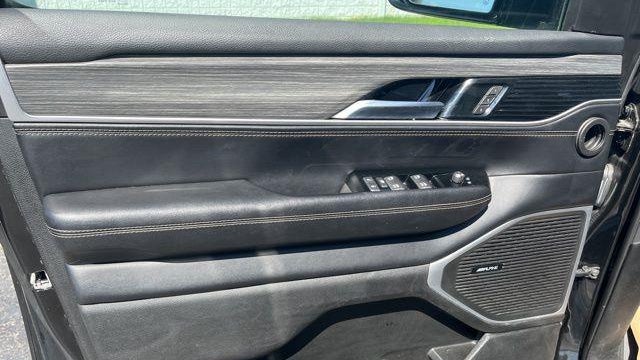 2023 Jeep Wagoneer L Carbide